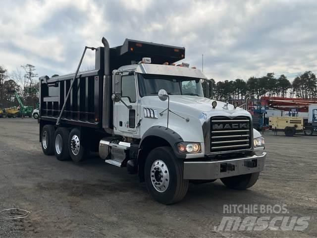Mack GU713 傾卸式卡車