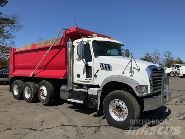 Mack GU713 傾卸式卡車
