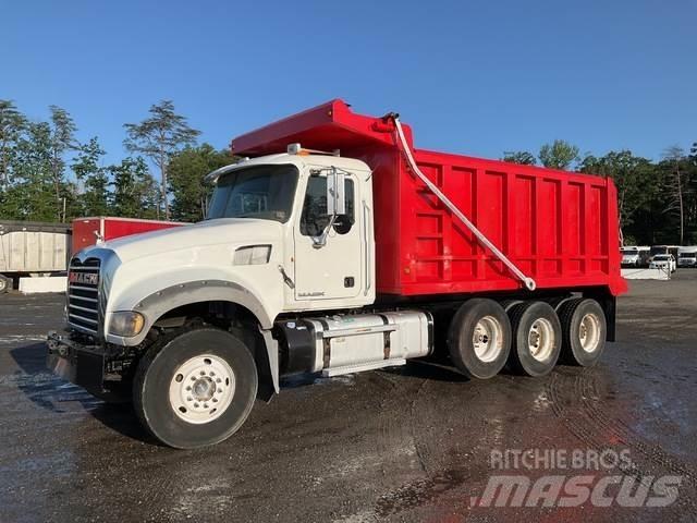 Mack GU713 傾卸式卡車