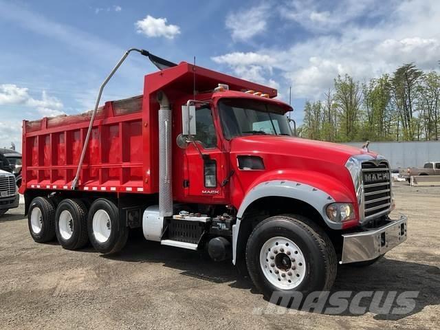 Mack GU713 傾卸式卡車