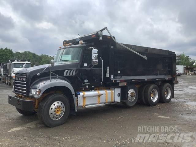 Mack GU713 傾卸式卡車