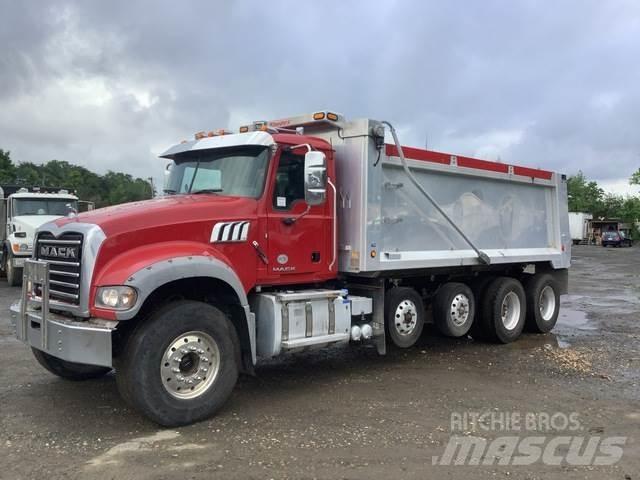 Mack GU713 傾卸式卡車