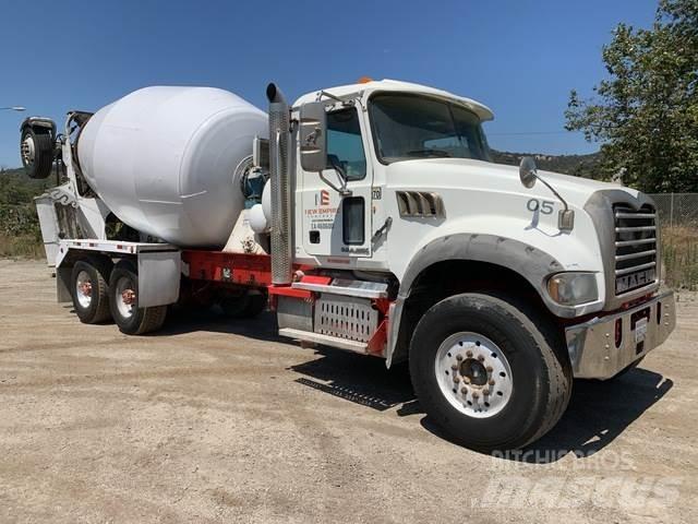 Mack GU713 其他貨車