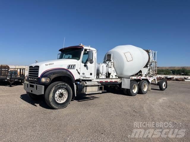 Mack GU713 其他貨車