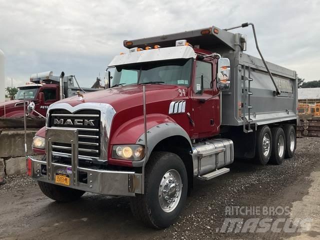 Mack GU713 傾卸式卡車