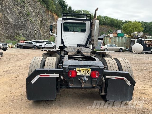 Mack GU713 曳引機組件