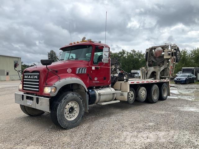 Mack GU713 其他貨車