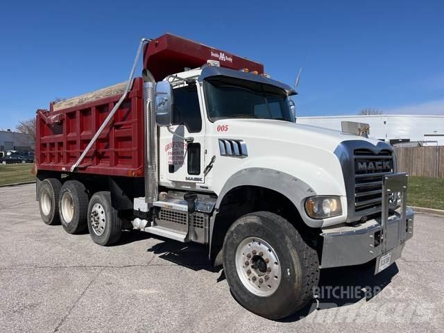 Mack GU714 傾卸式卡車