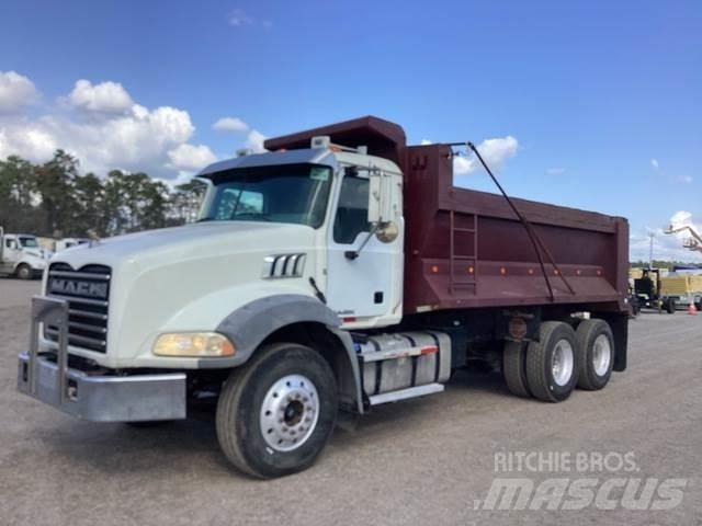 Mack GU813 傾卸式卡車