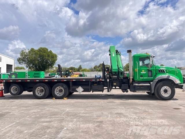 Mack GU813 其他貨車