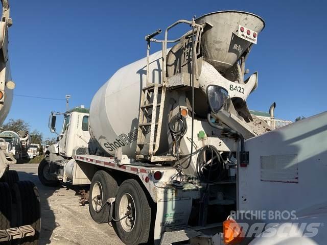 Mack GU813 其他貨車