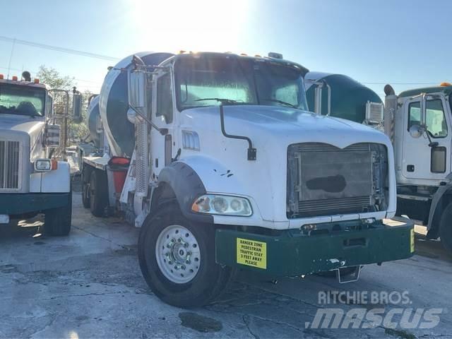 Mack GU813 其他貨車