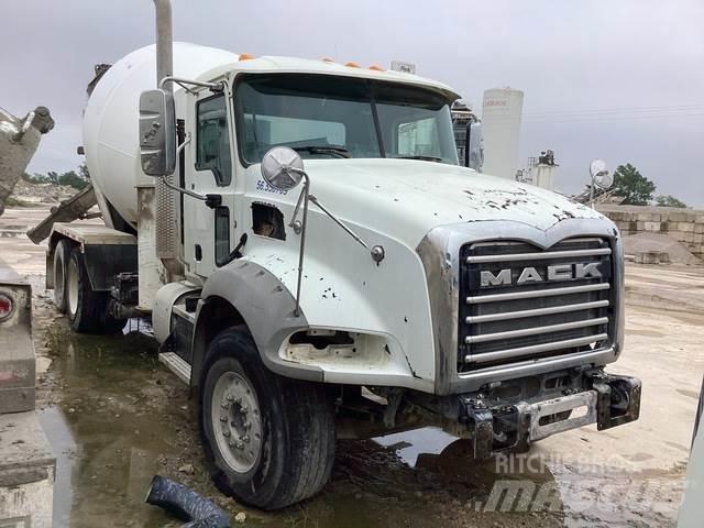 Mack GU813 其他貨車