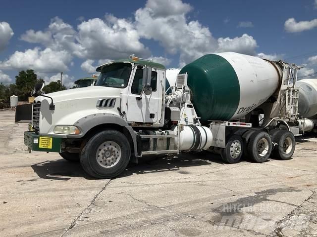 Mack GU813 其他貨車