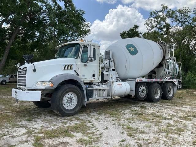 Mack GU813 其他貨車