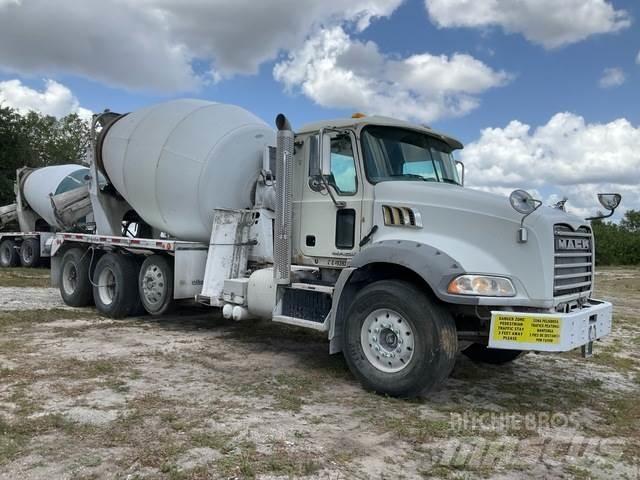 Mack GU813 其他貨車