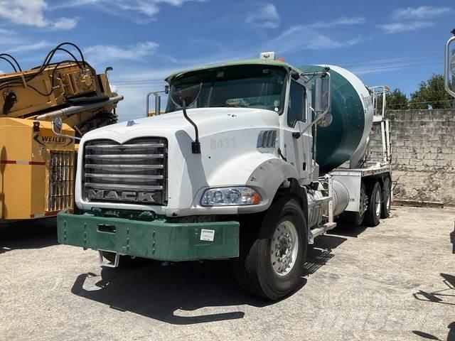 Mack GU813 其他貨車