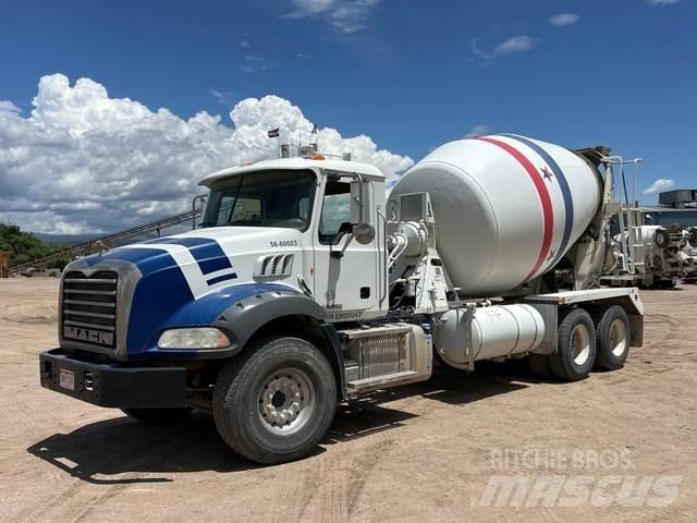Mack GU813 其他貨車