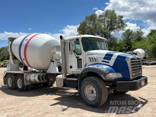 Mack GU813 其他貨車