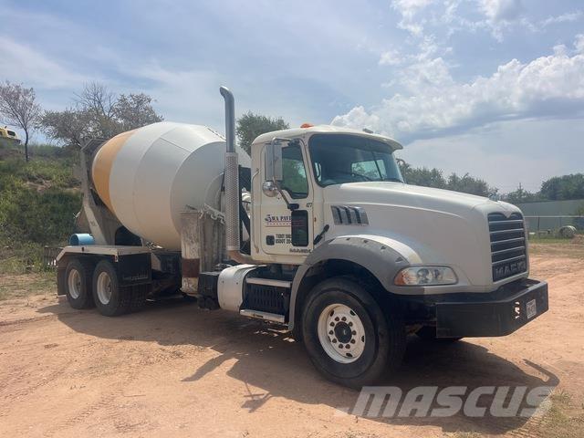 Mack GU813 其他貨車
