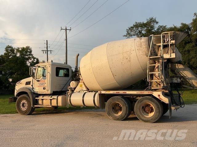 Mack GU813 其他貨車