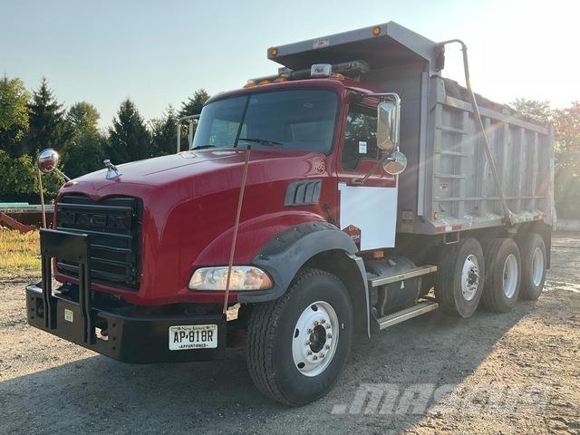 Mack GU813 傾卸式卡車