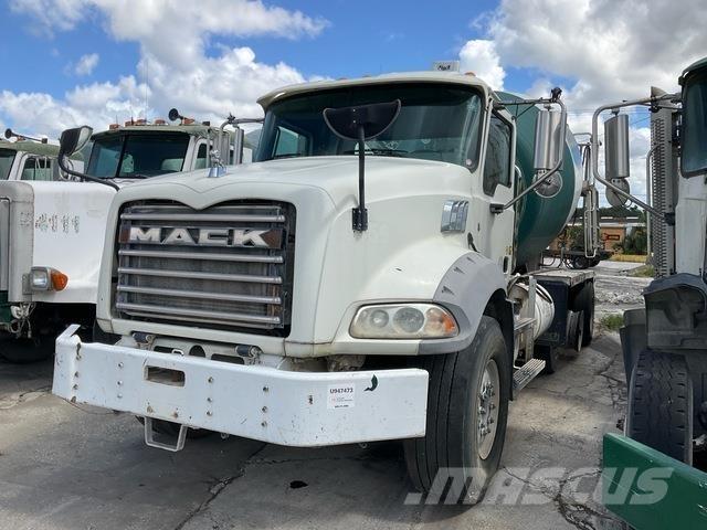 Mack GU813 其他貨車
