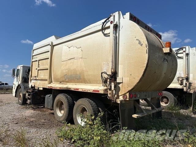 Mack LEU613 垃圾車