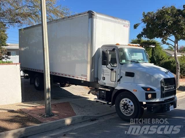 Mack MD 貨箱式卡車