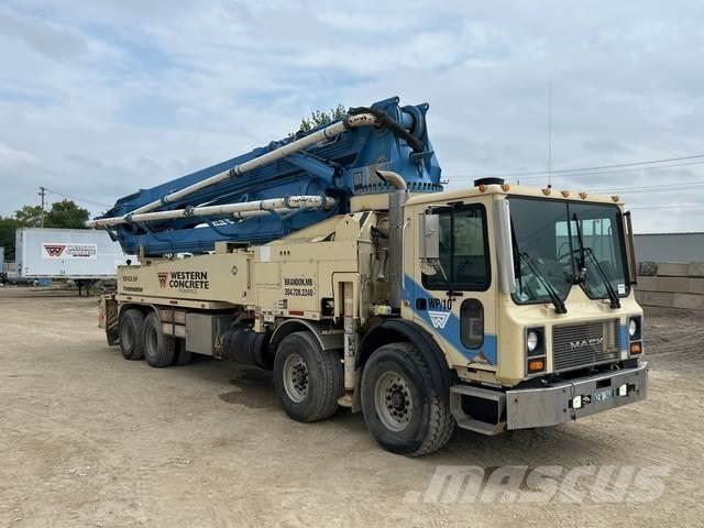 Mack MR 混凝土泵浦