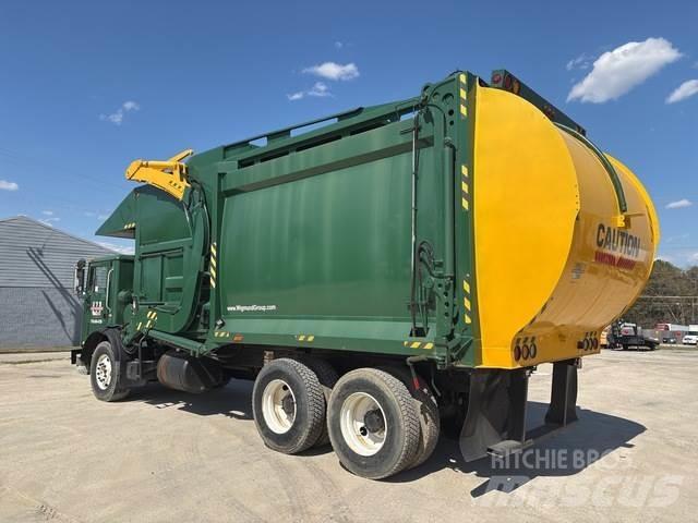 Mack MR690S 垃圾車