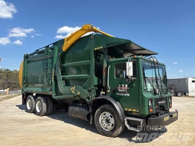 Mack MR690S 垃圾車