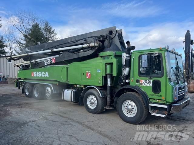 Mack MRU613 混凝土泵浦