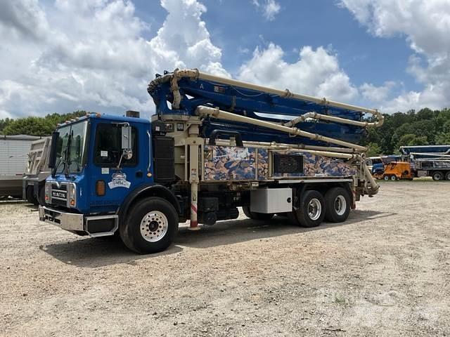 Mack MRU613 混凝土泵浦
