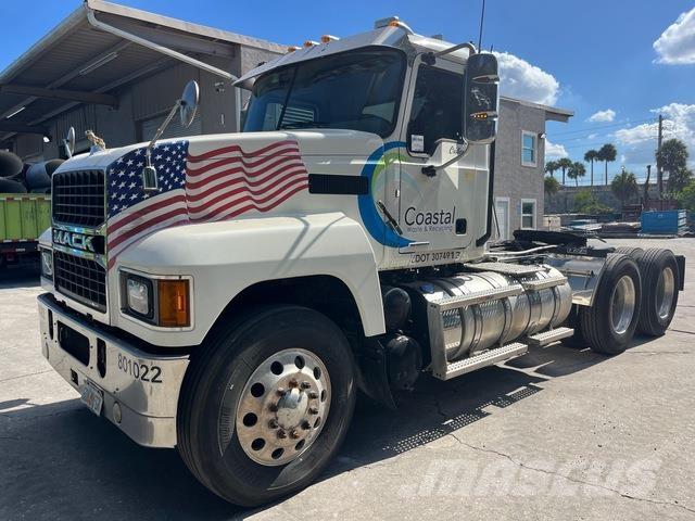 Mack PI64T 曳引機組件