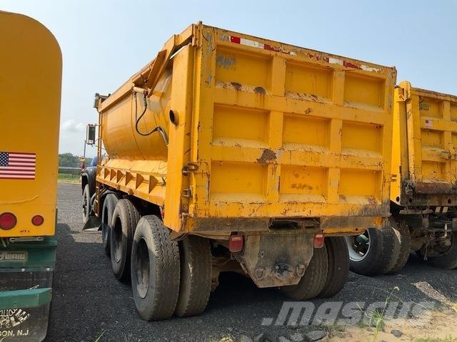 Mack RD686SX 傾卸式卡車
