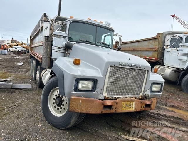 Mack RD688S 傾卸式卡車