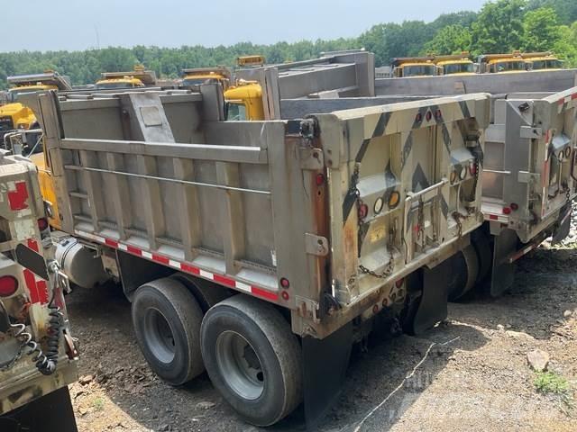 Mack RD688S 砂鹽撒布機
