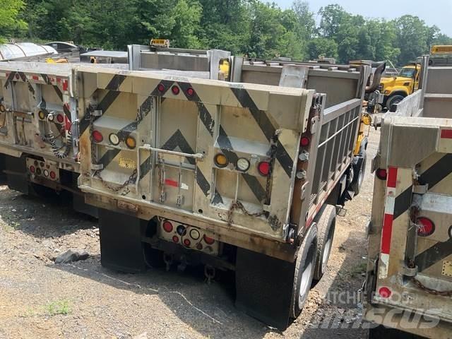 Mack RD688S 砂鹽撒布機