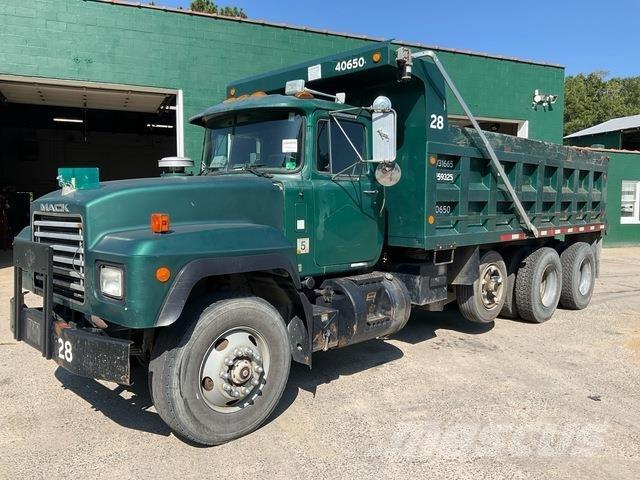 Mack RD690S 傾卸式卡車