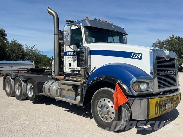 Mack TD713 曳引機組件