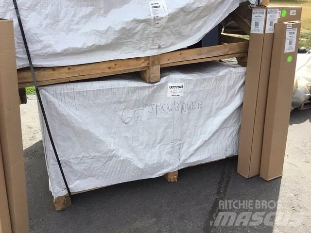 Mahindra  其他路面和雪地機械