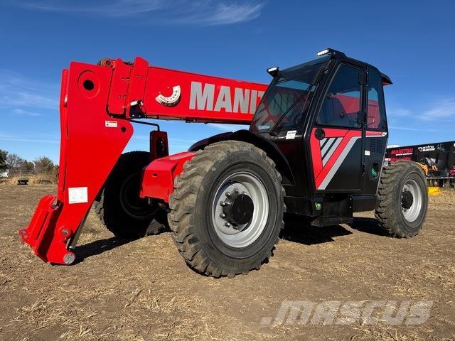 Manitou MTA842 伸縮臂操作車