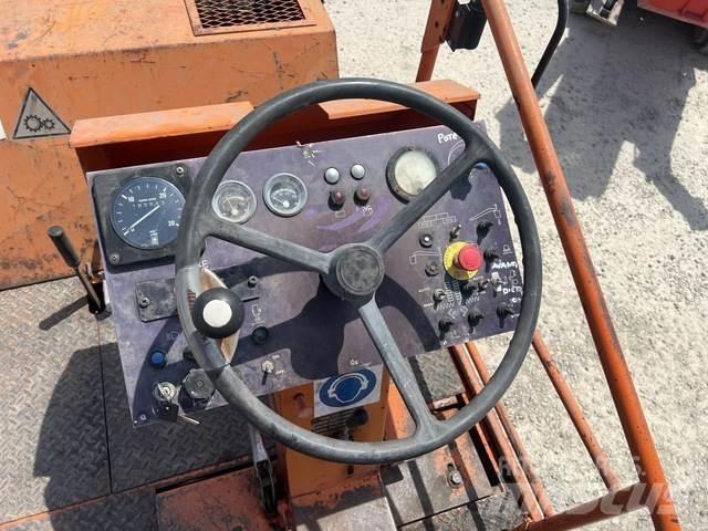 Marini P176 瀝青攤舖機/鋪路機