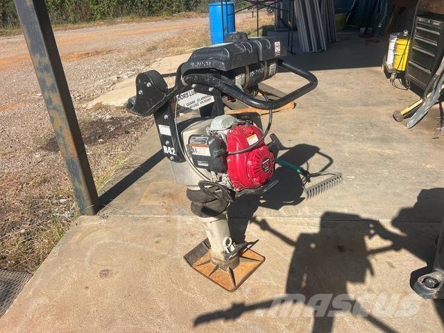 MBW R422 砸道機/夯實機