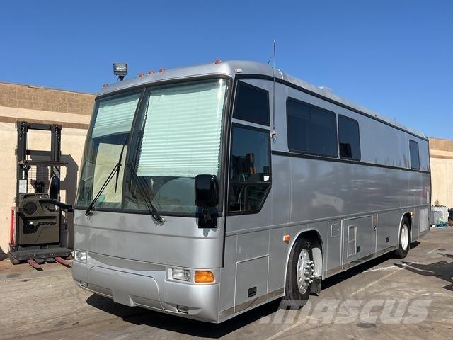 MCI F3500 露營車和有篷卡車