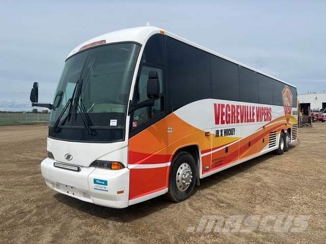 MCI J4500 迷你巴士