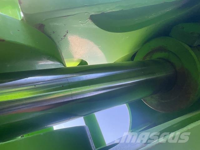 Merlo P72.10 伸縮臂操作車