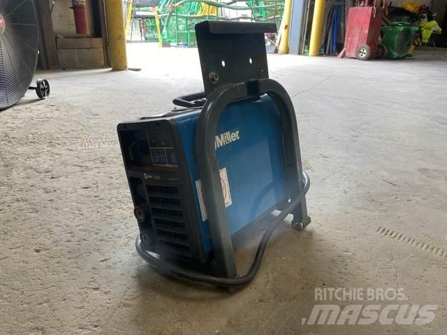 Miller CST 282 焊接機