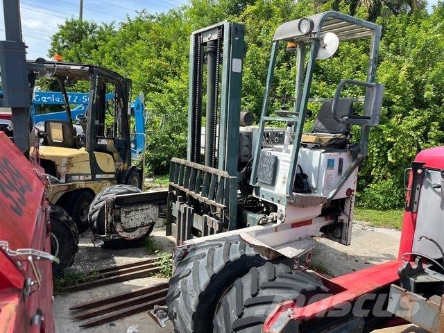 Moffett M5000 卡車載式堆高機